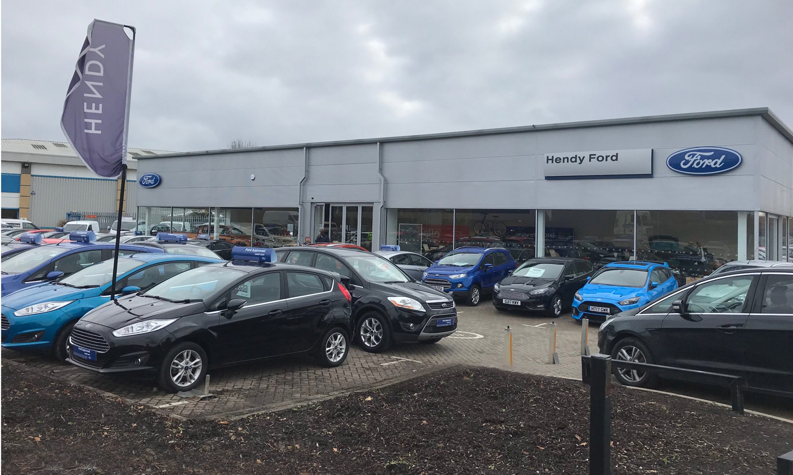 Hendy launches new Ford car showroom in Crawley – Car Dealer Magazine