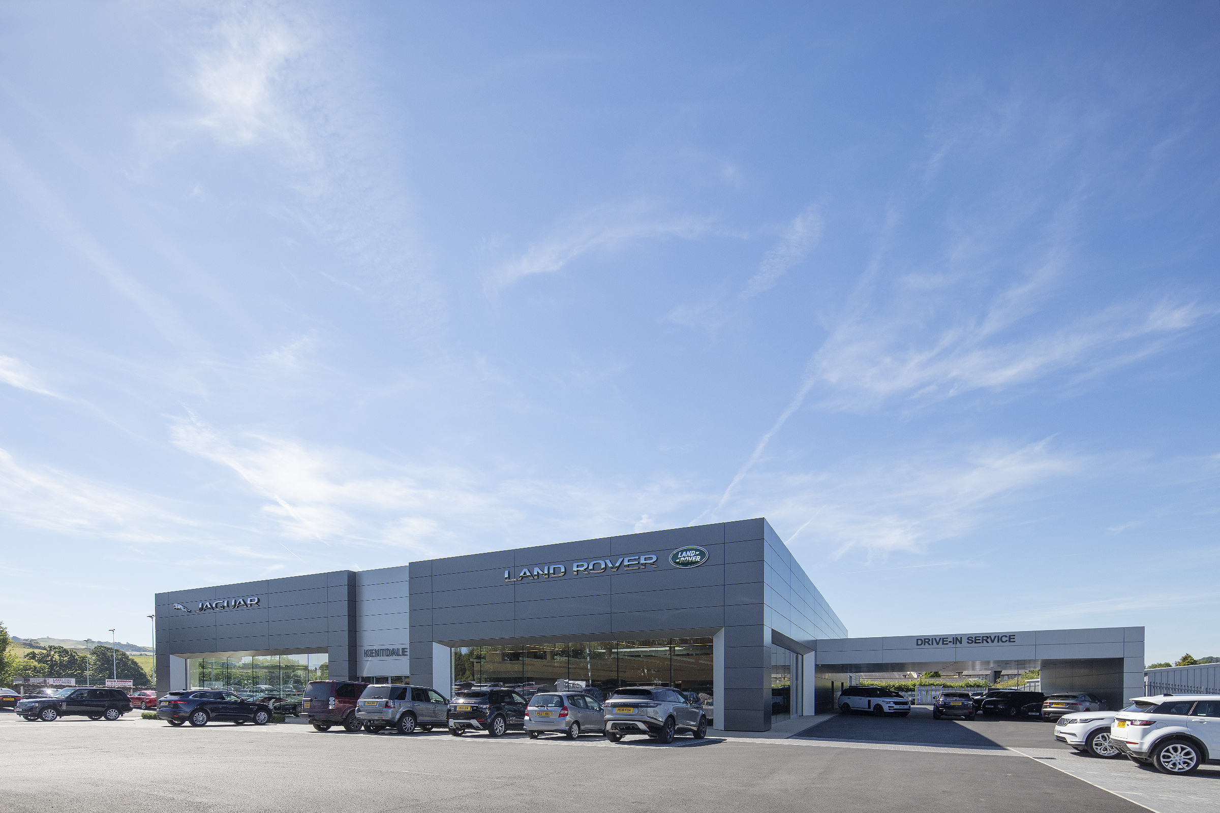 New £4.1m Jaguar Land Rover showroom finishes construction
