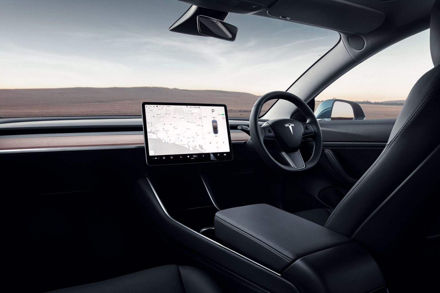Tesla touchscreen is a distracting electronic device, rules German ...