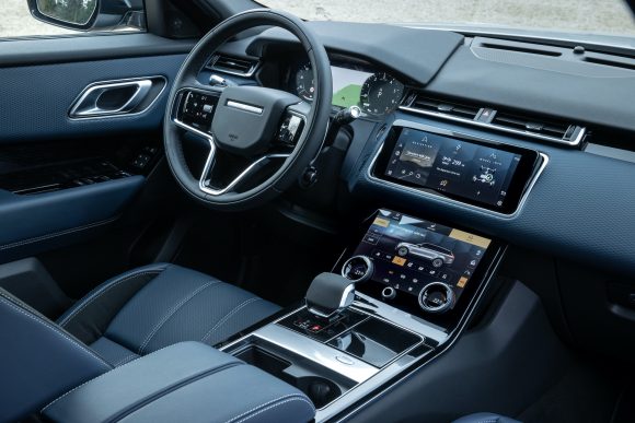 Range Rover Velar P400e