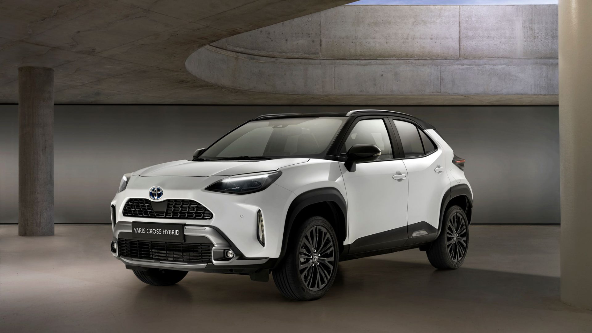 New Toyota Yaris hybrid crossover to cost from £22,515 ...