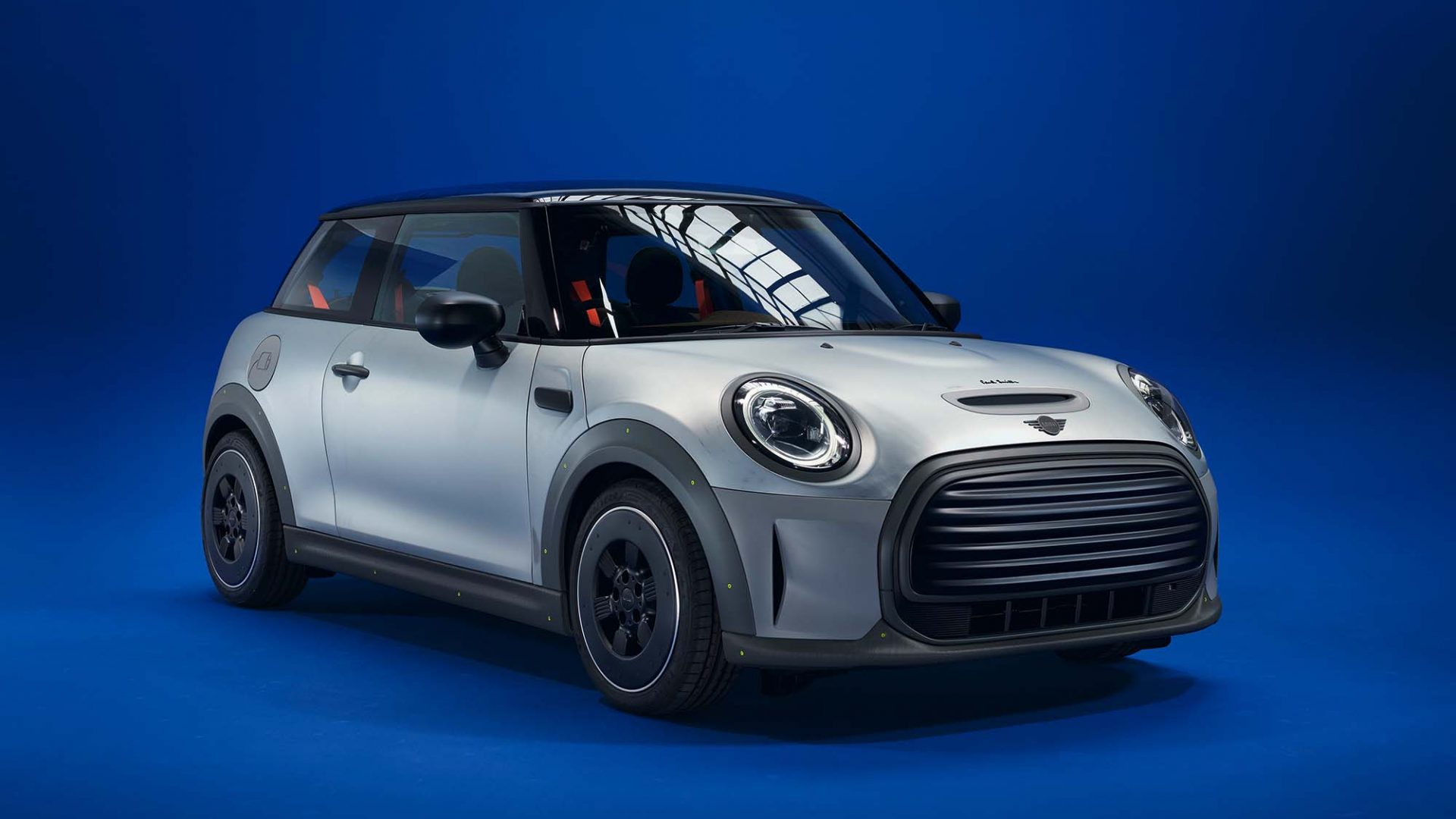 Mini goes hatchback-to-basics as it teams up with fashion designer Paul ...
