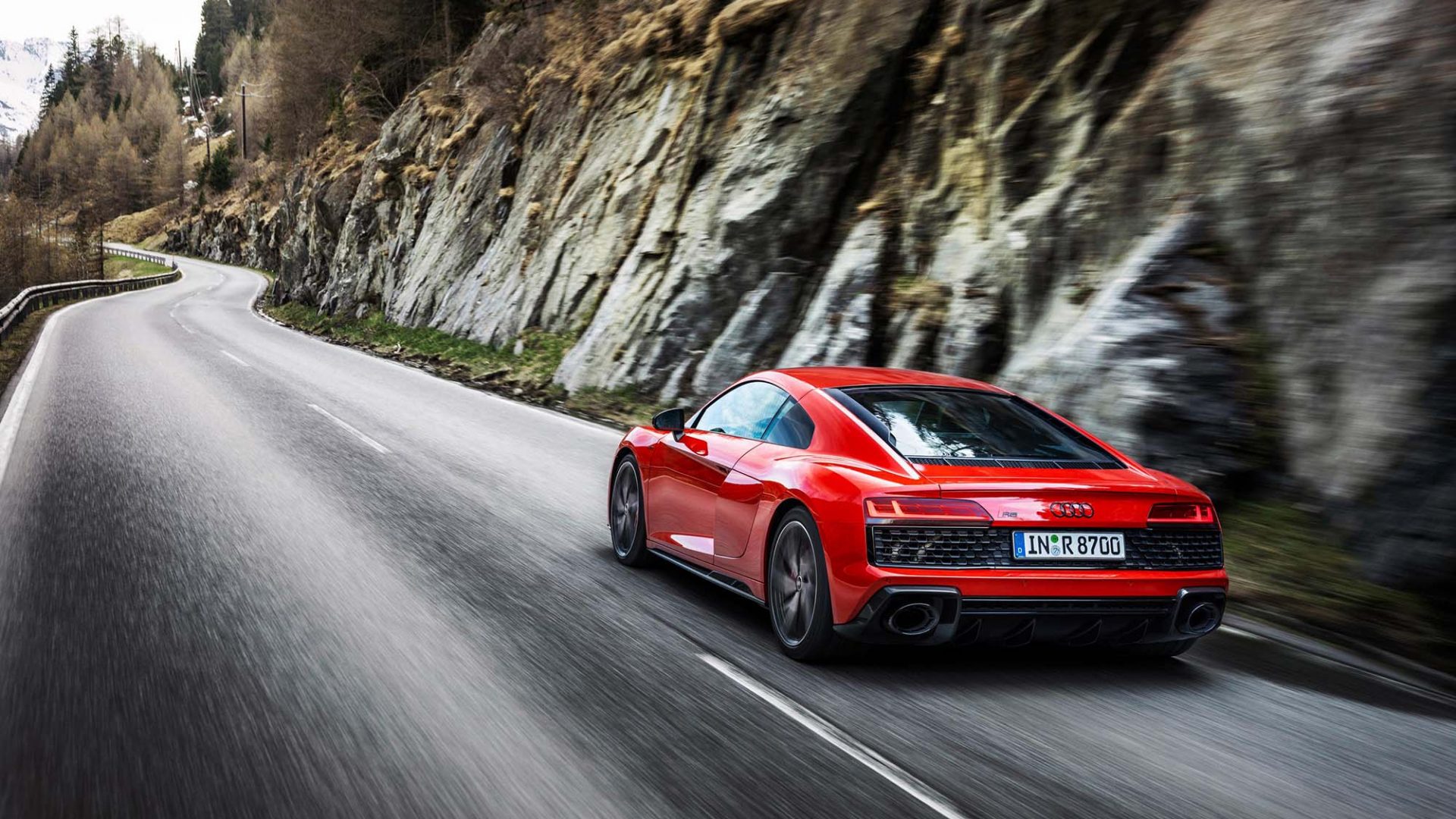 Audi R8 RWD V10 engine now kicks out more power than before_