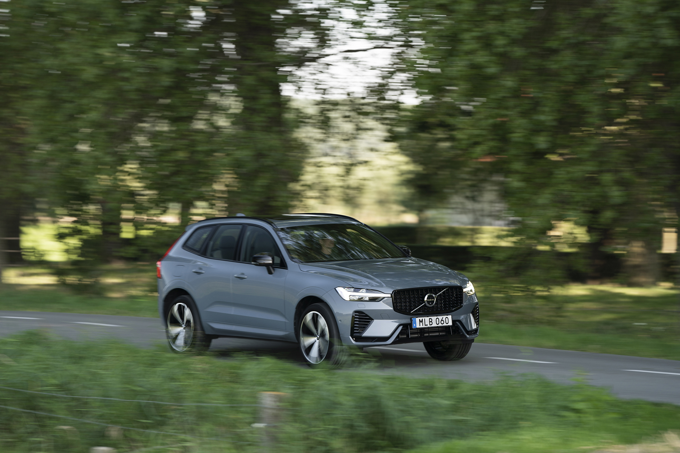 Volvo XC60 T8 driving on a rural road