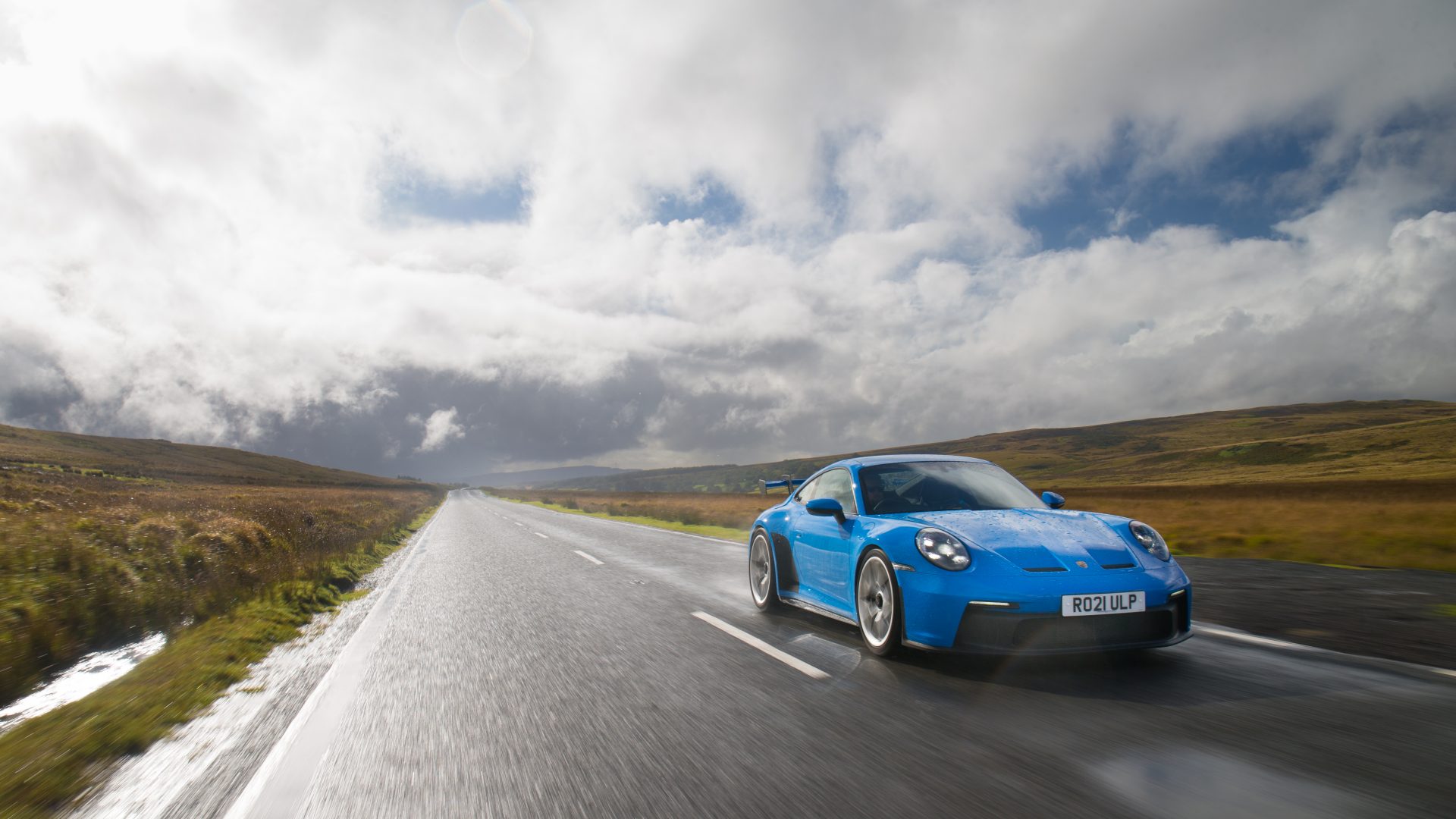 Porsche 911 GT3 on the road