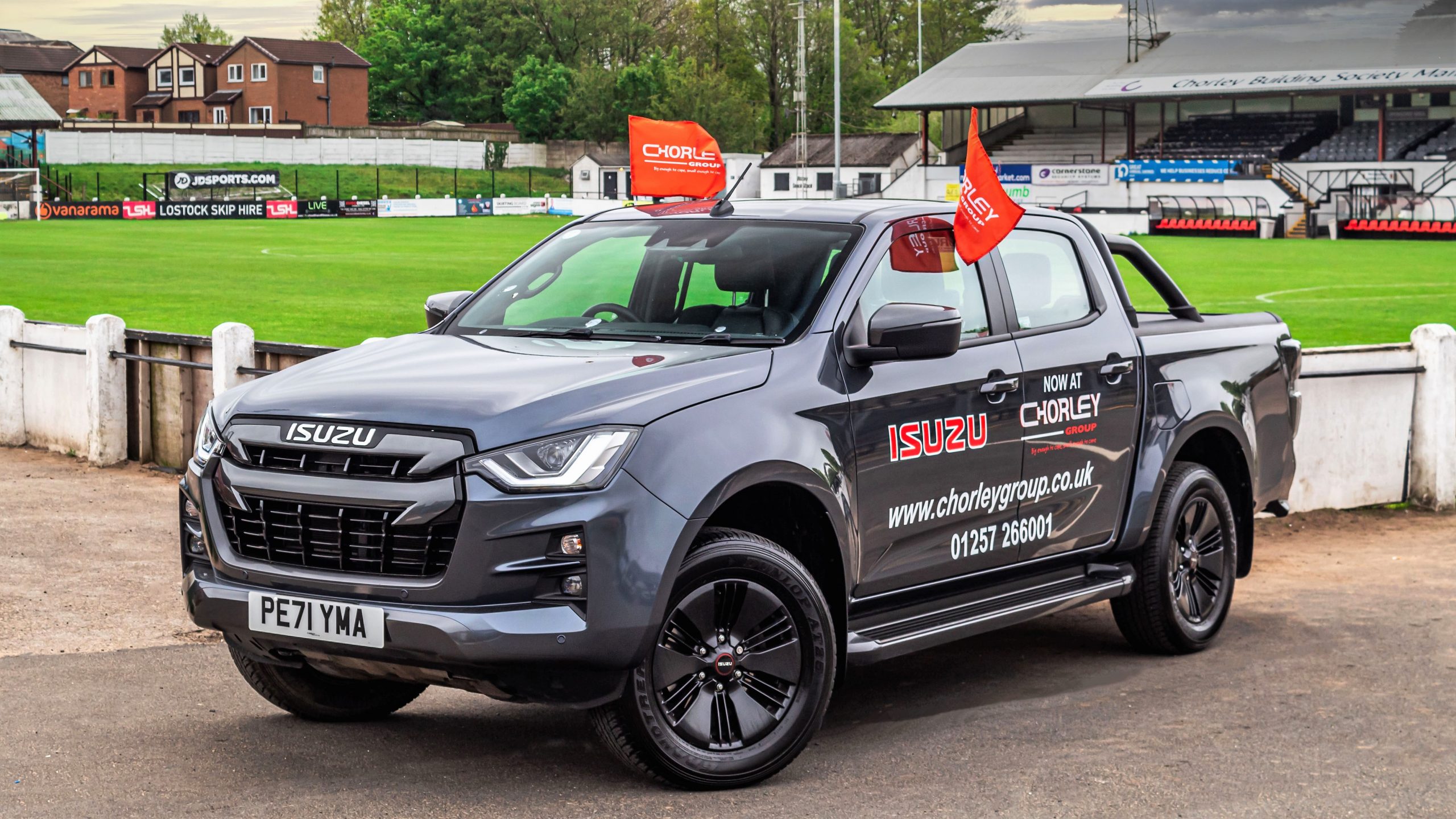 JLR dealership kicks off sponsorship deal with junior football club – Car  Dealer Magazine