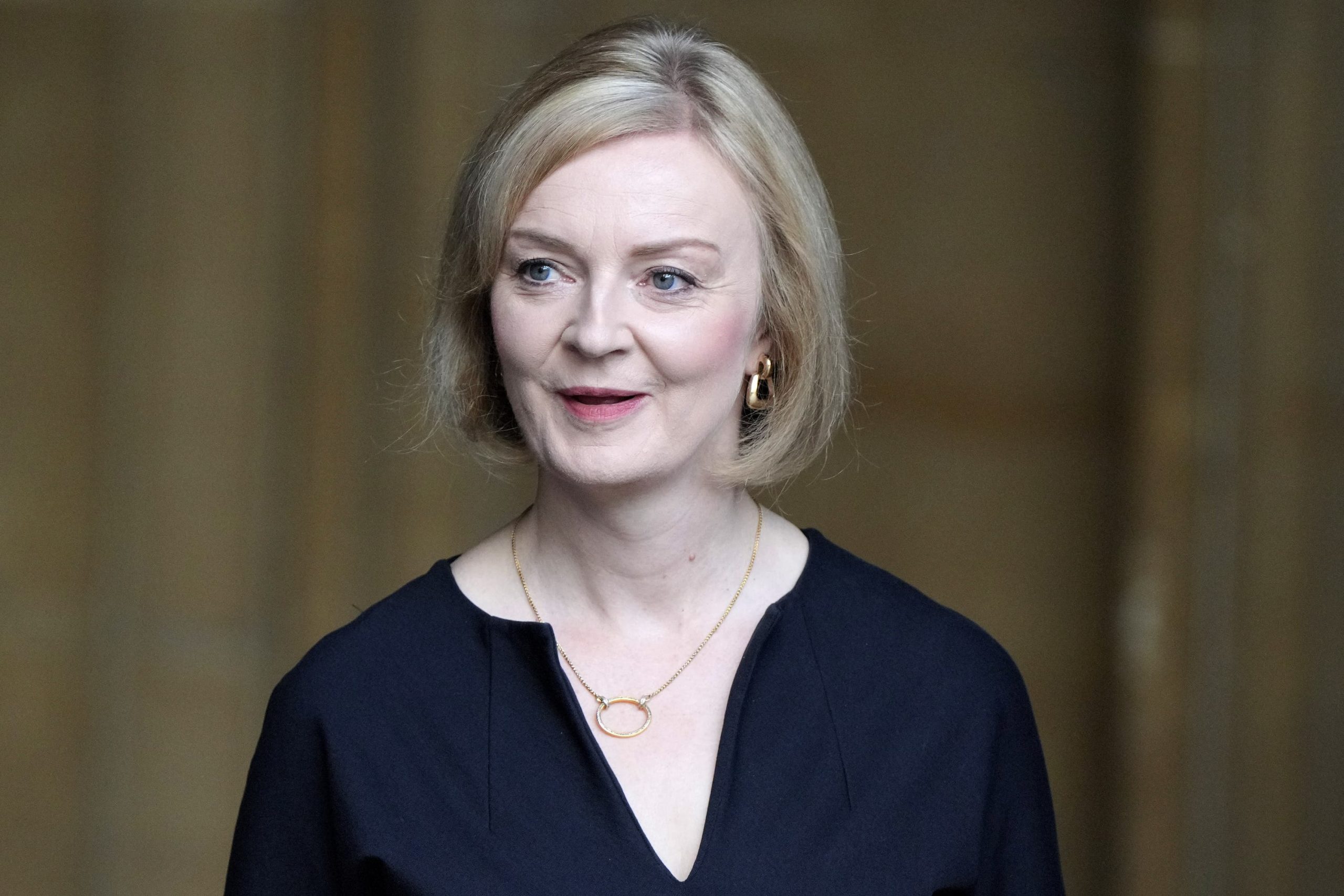 liz truss browns jersey