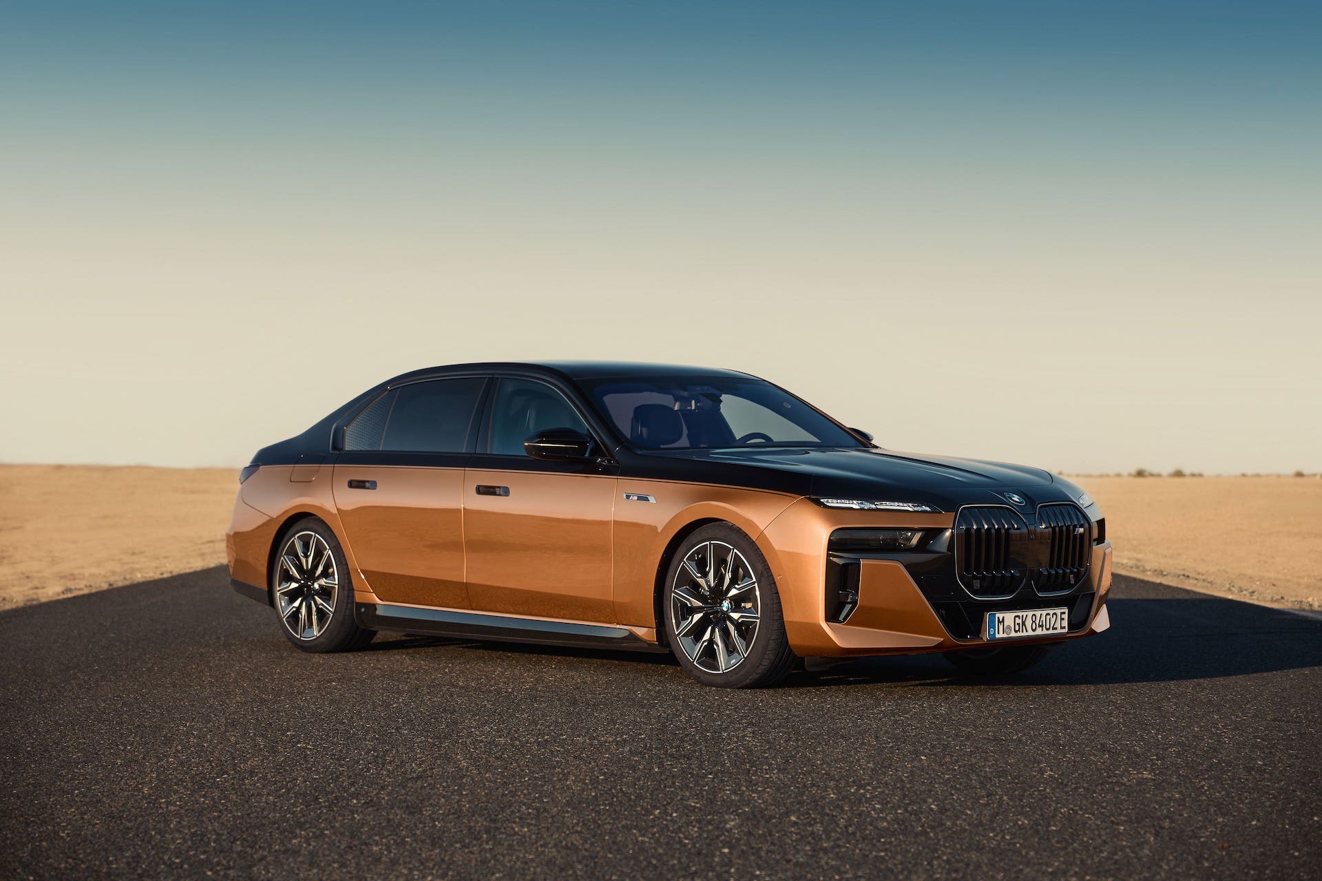 BMW i7 M70, via PA