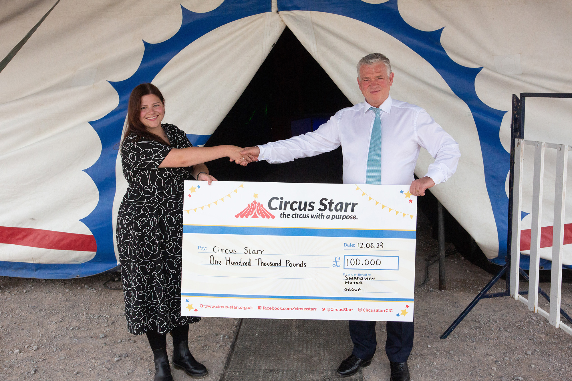 Swansway Circus Starr £100,000 donation – Sarah Hall and David Smyth
