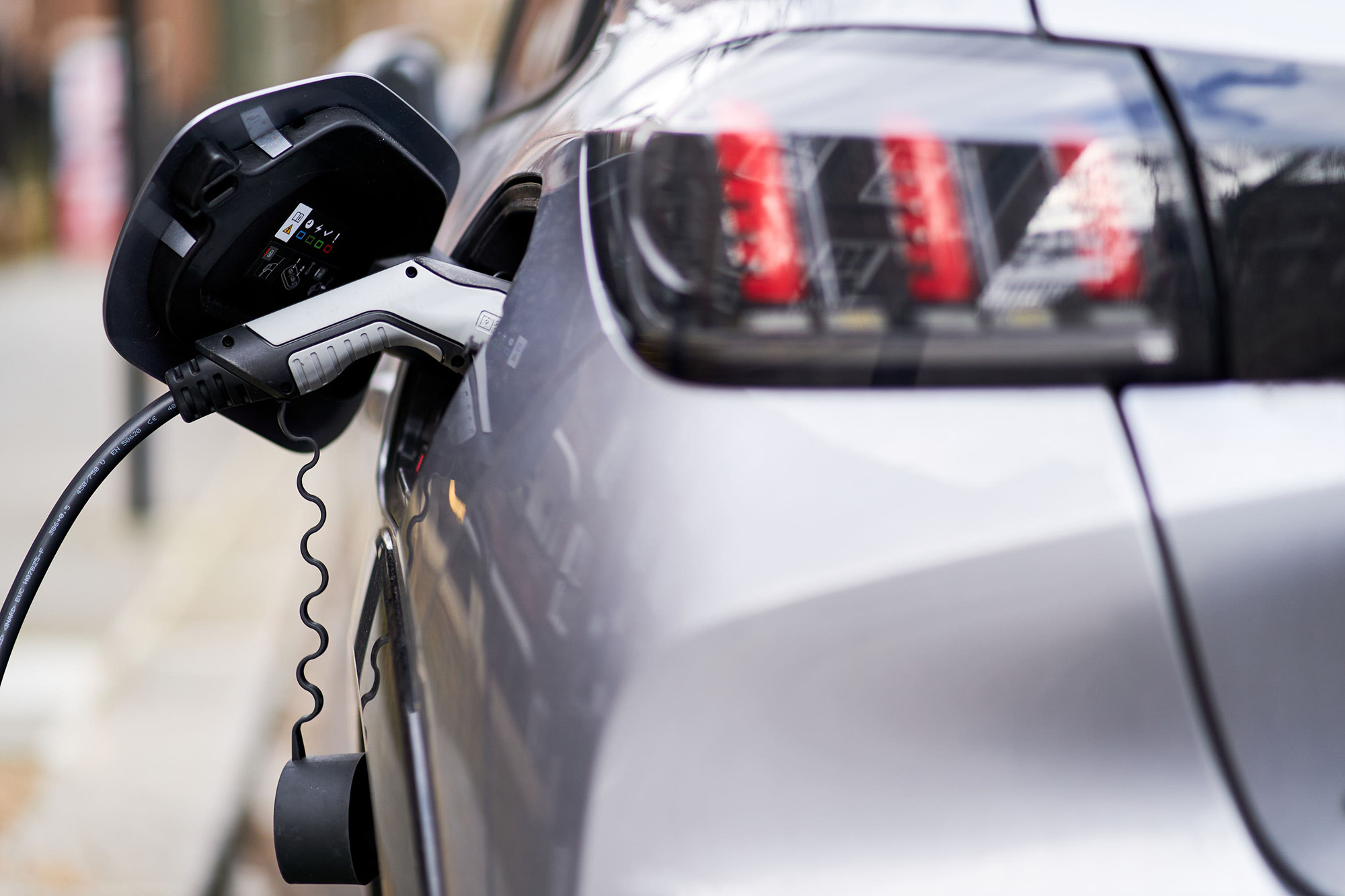 Scottish government is urged to up its game over EV charging points – Car Dealer Magazine