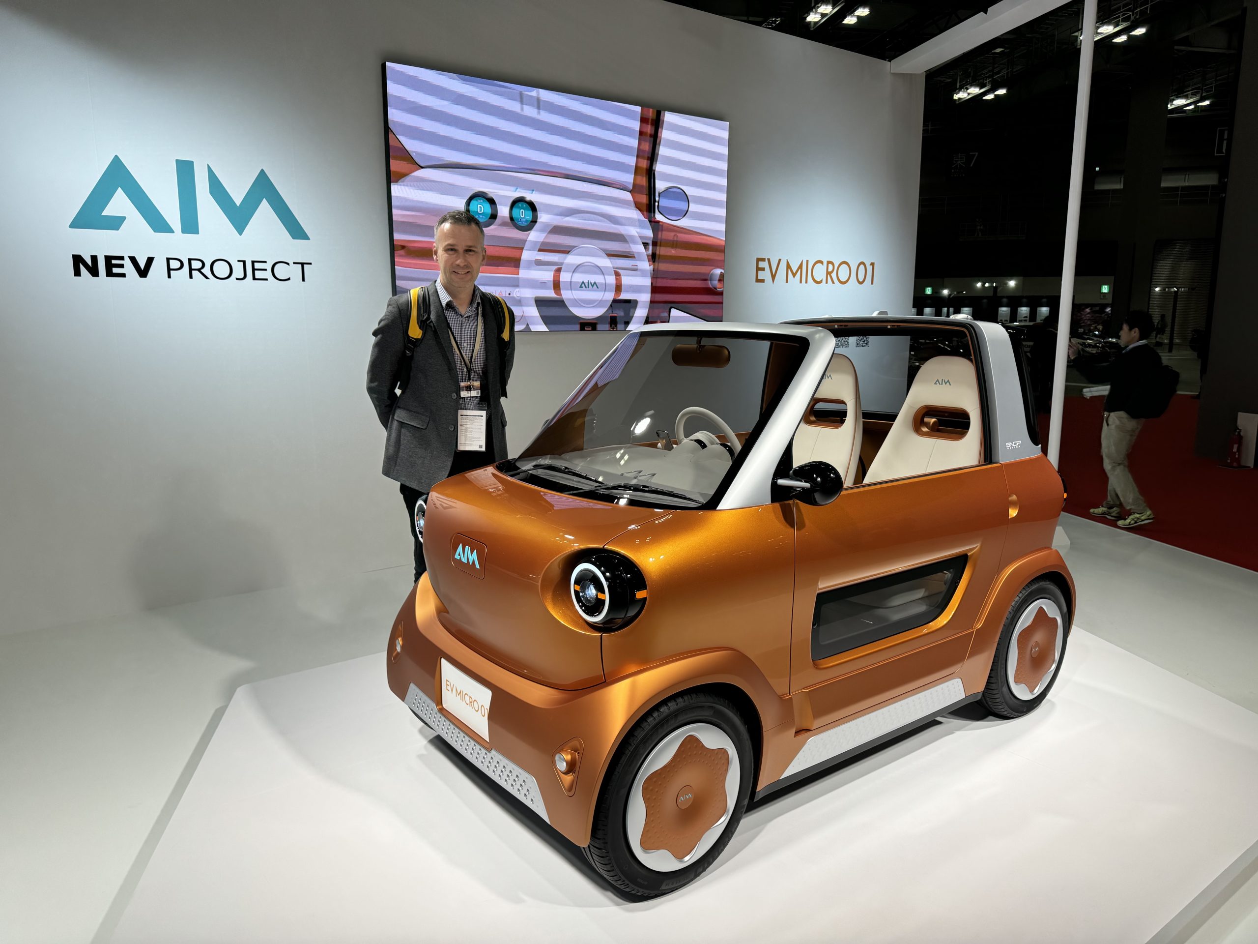 AIM EV Micro 01
